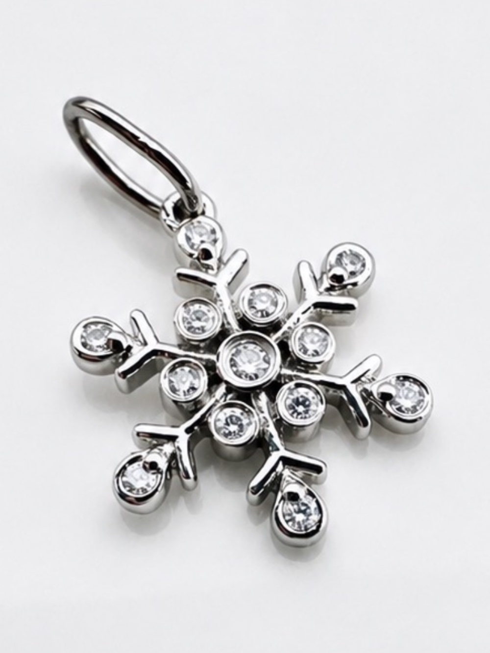 New Tiffany & Co. Snowflake Charm Pendant in Platinum
